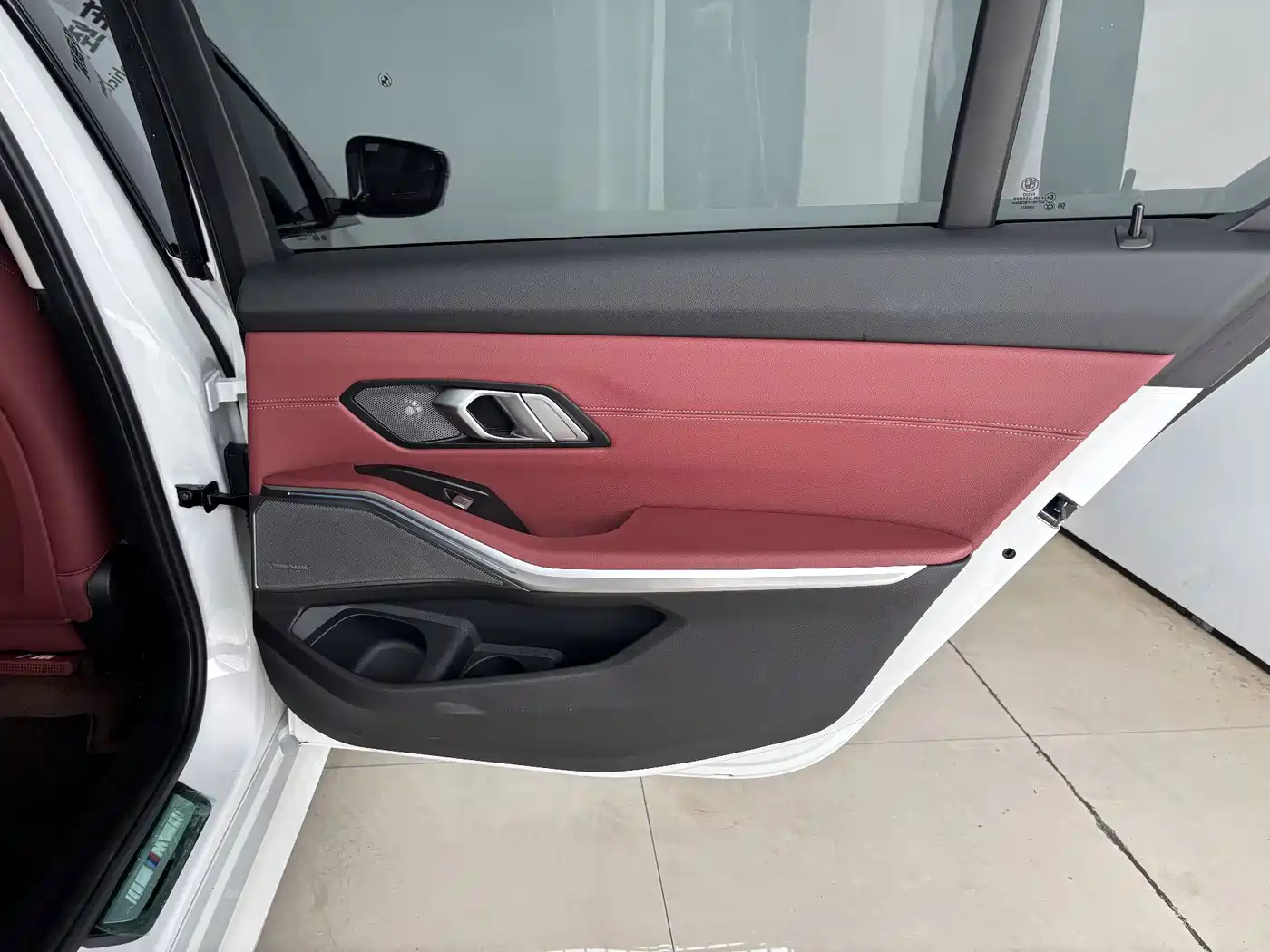 BMW 3 Series 2026 2026 330Li M Sport Shadowline Package