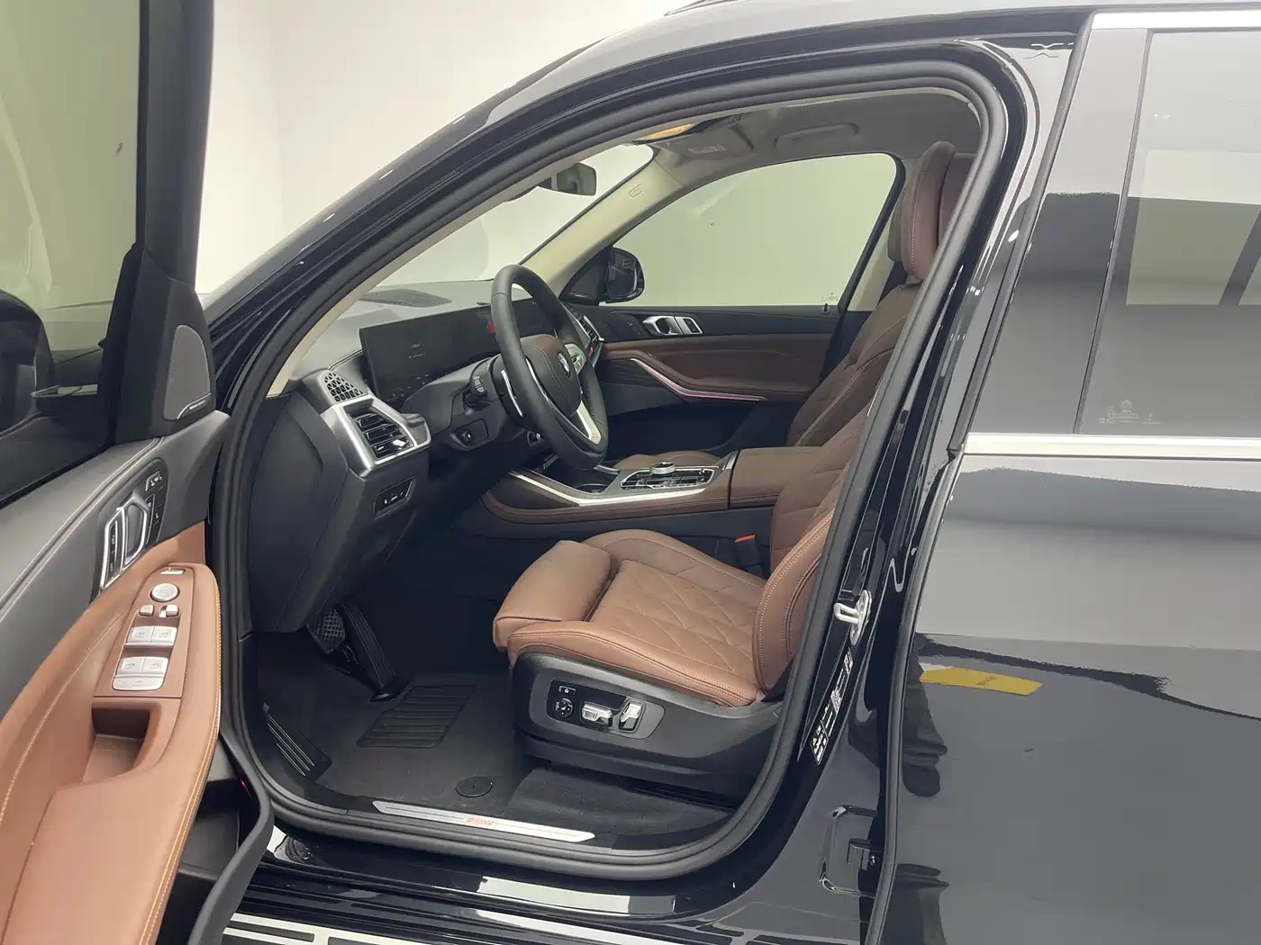 BMW X7 2024 xDrive40i Leading Luxury Package фото 16