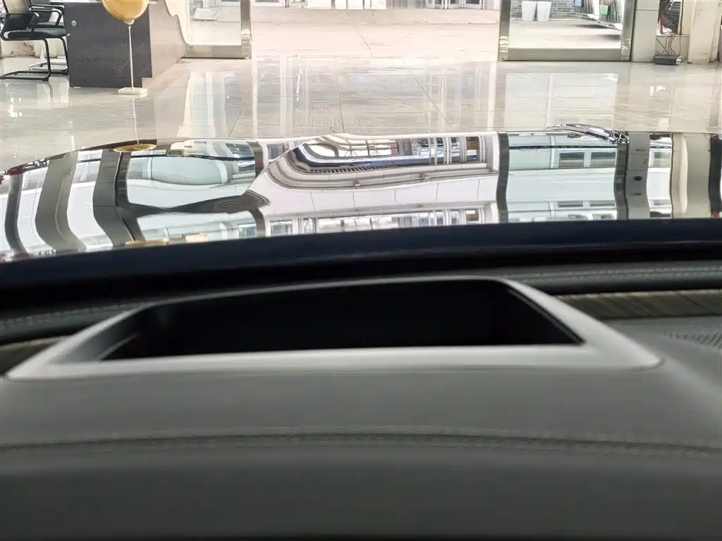 Hongqi H9 2023 2.0T Smart Connectivity Flagship Edition фото 16