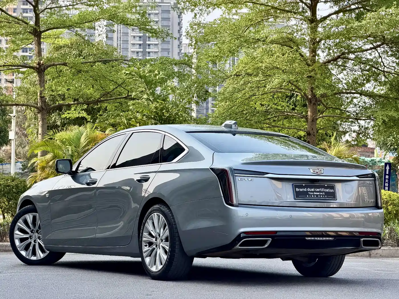 CADILLAC CT6