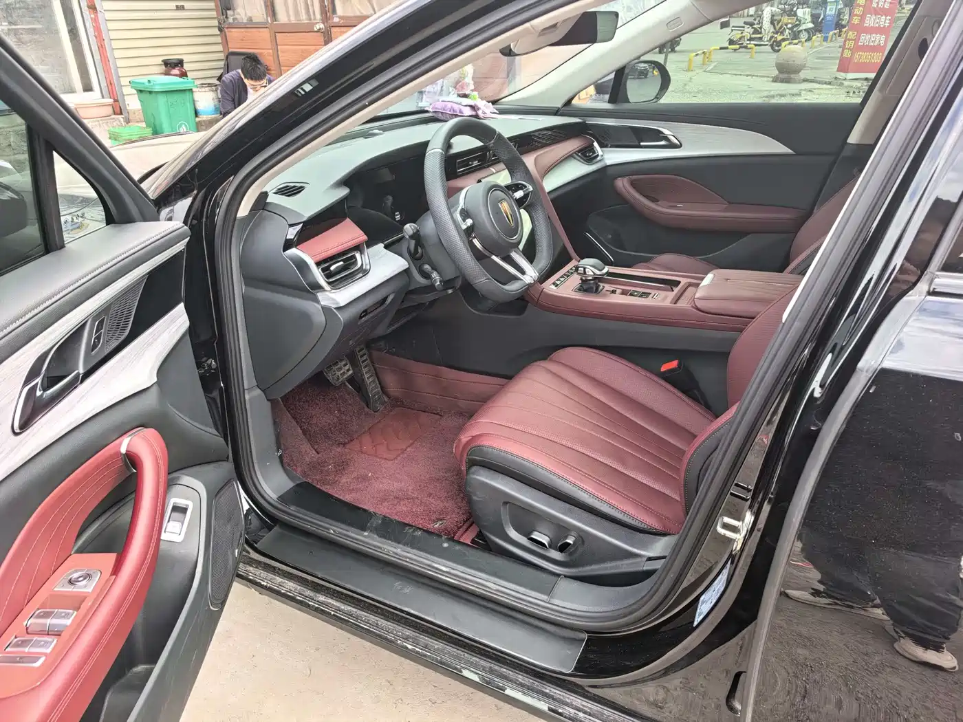 Hongqi H5 2025 2.0T Automatic Mystic Shadow фото 4