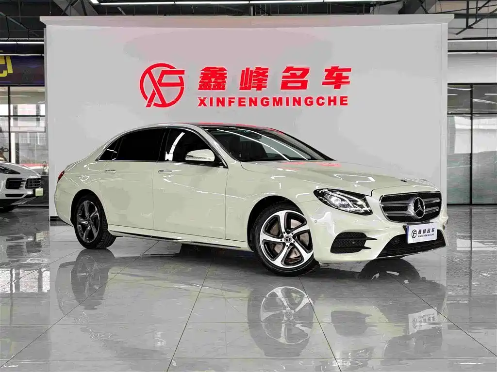 Mercedes-Benz E-Class 2019 E 300 L Sport Fashion фото 3