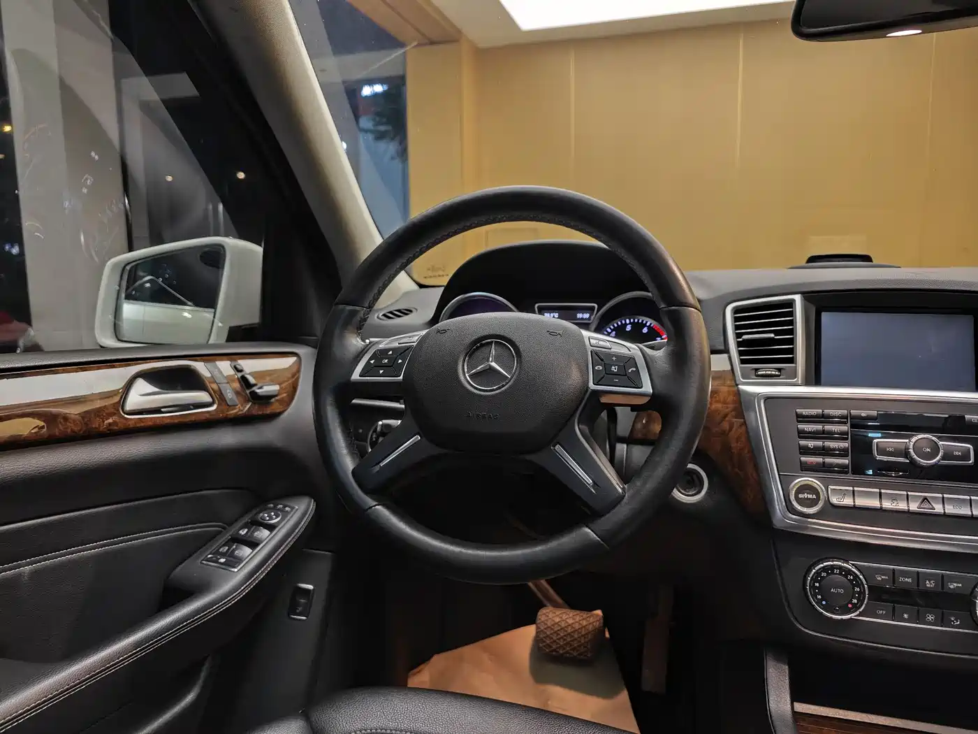 Mercedes-Benz M-Class 2014 ML 400 4MATIC Dynamic фото 14