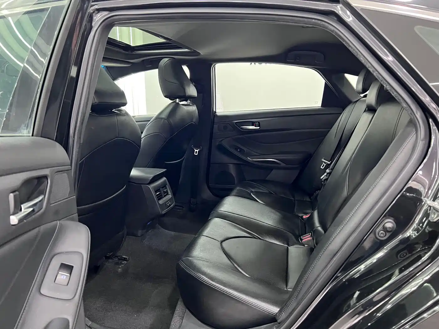 Toyota Avalon 2019 2.5L Progressive Edition China V фото 10