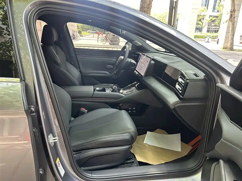 BYD Qin L 2024 DM-i 120KM Leading фото 14
