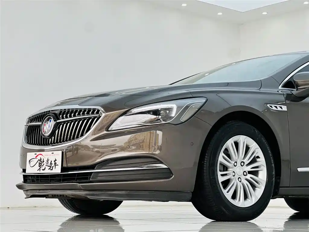 Buick LaCrosse 2018 Model 20T Luxury Edition фото 7