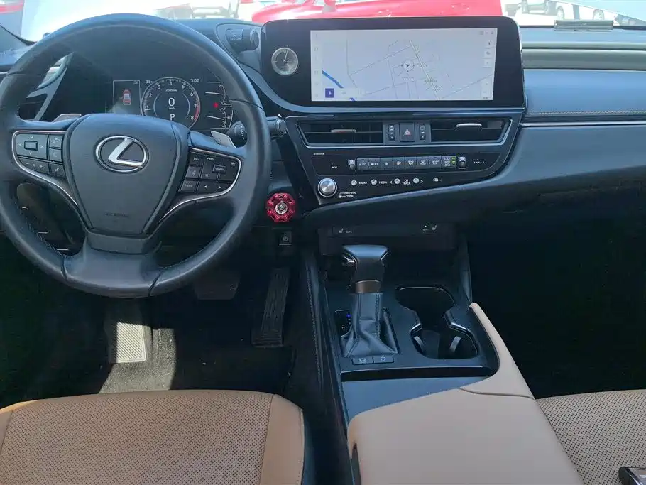 Lexus ES 2023 200 Excellence Edition фото 16