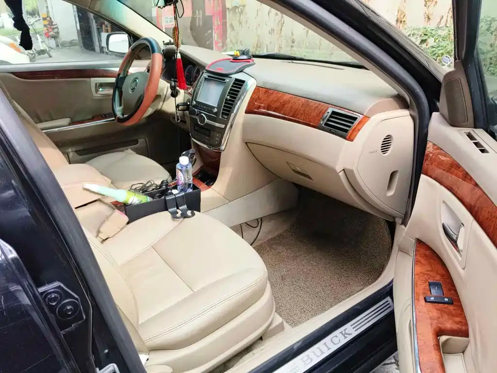 Фото 12 - Buick LaCrosse