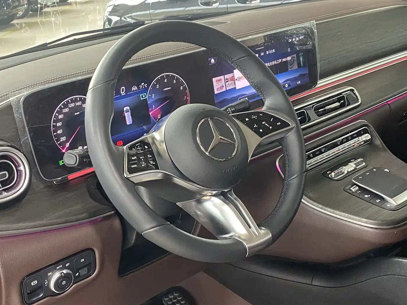 2025 Mercedes-Benz V-Class