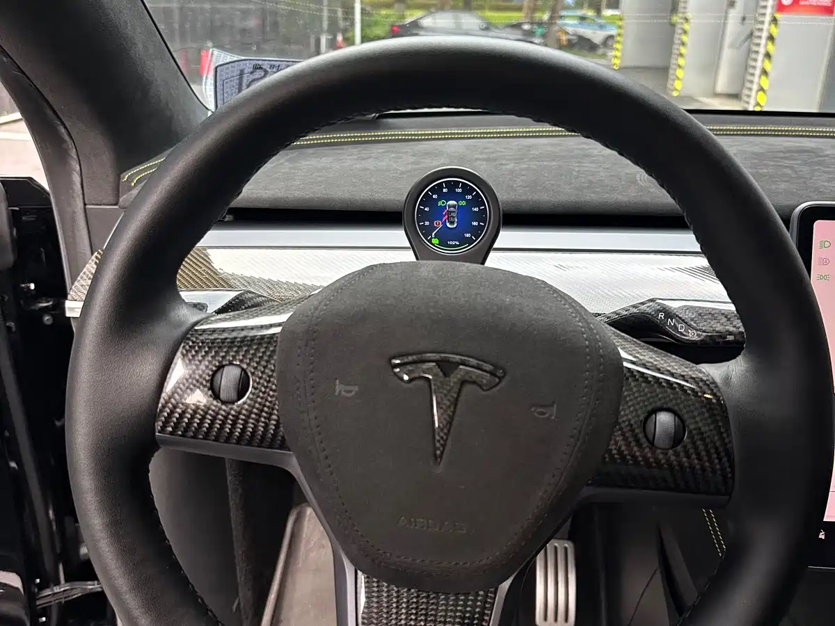 Фото 7 - Tesla Model Y