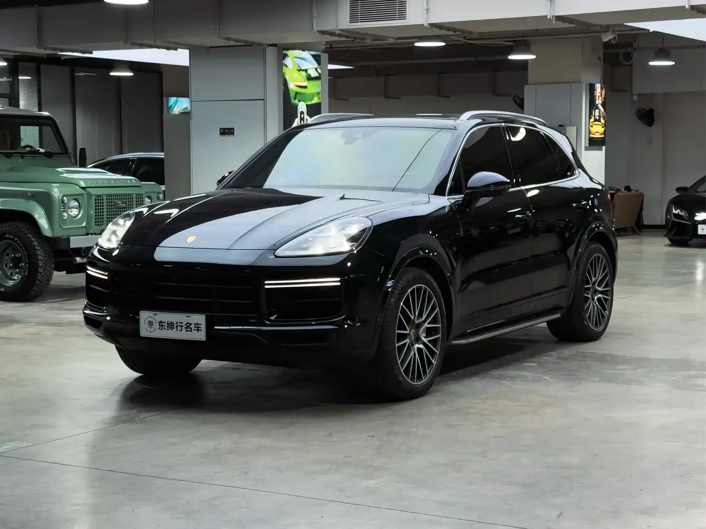 PORSCHE CAYENNE