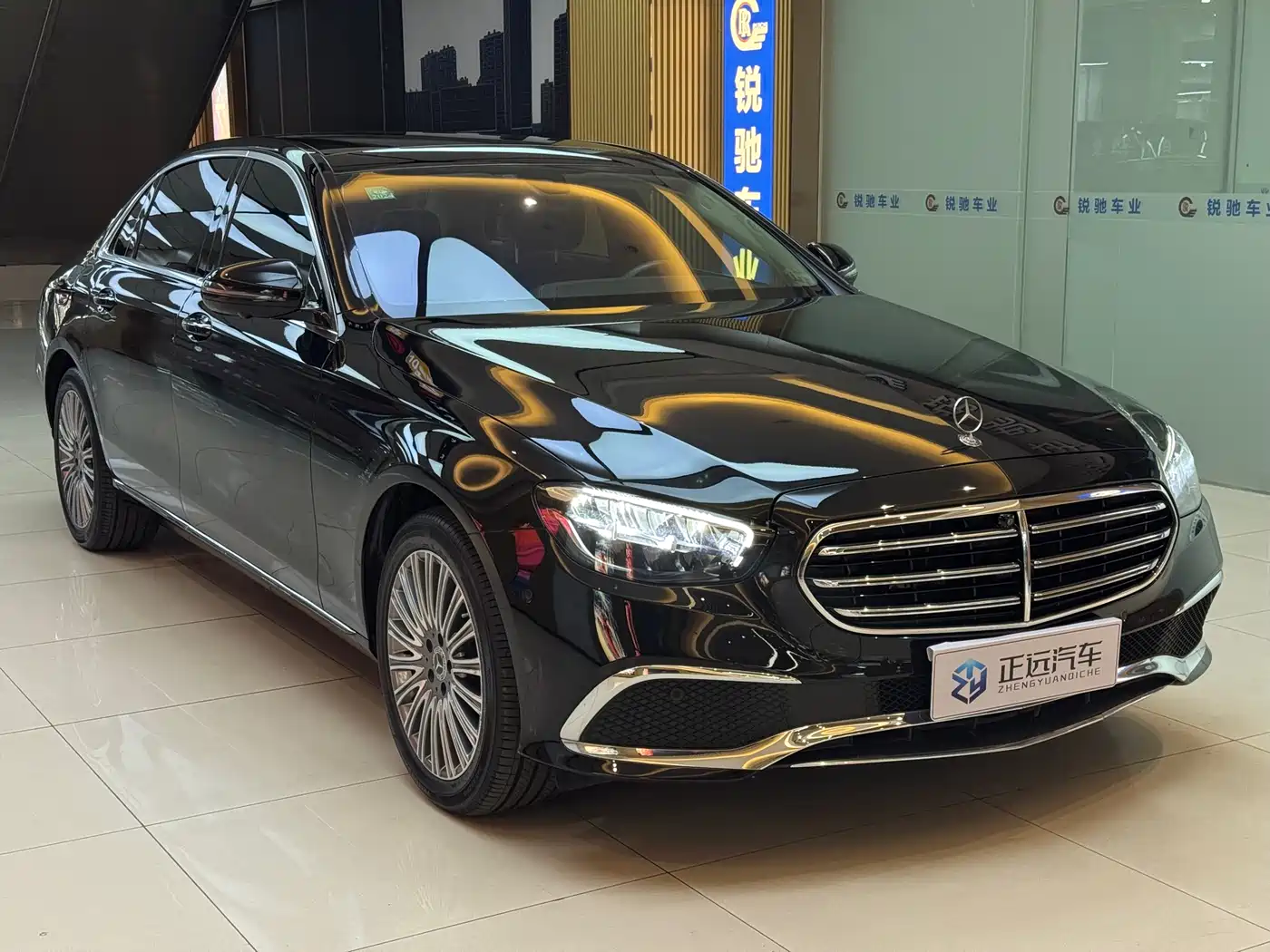 MERCEDES-BENZ E CLASS