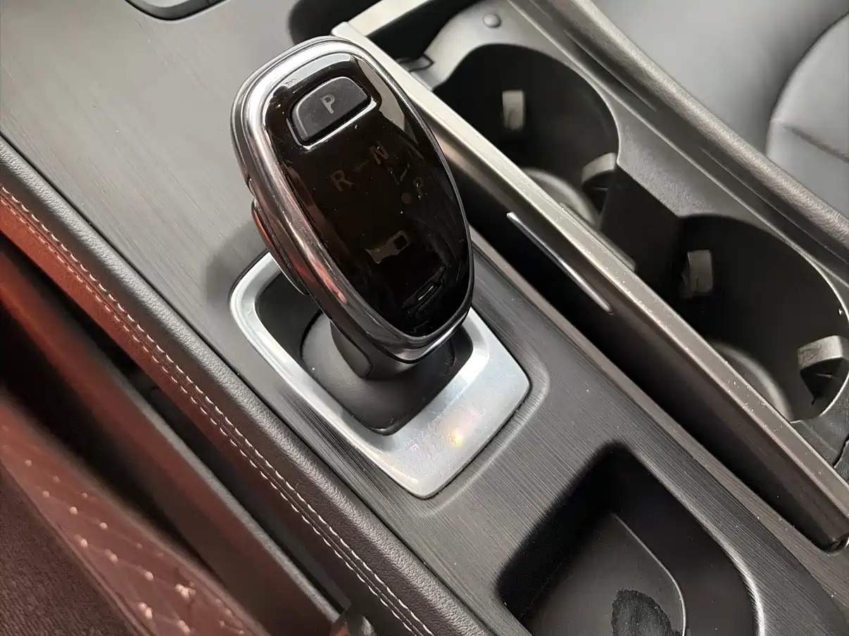 Buick LaCrosse 2018 Model 20T Elite Edition фото 7