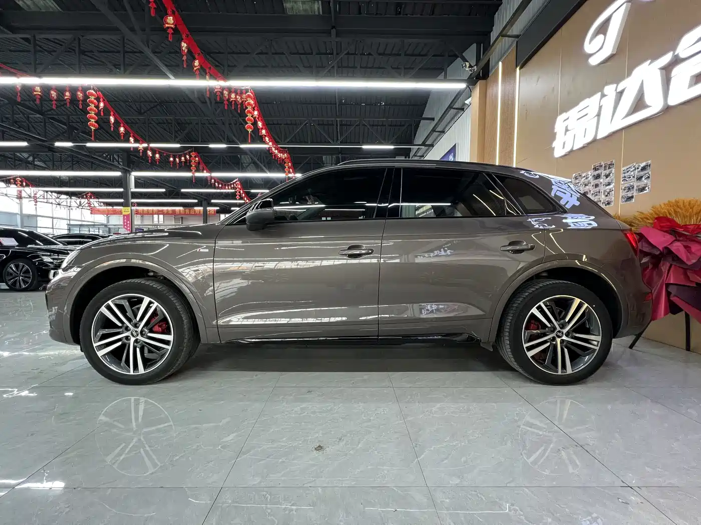 Audi Q5L 2022 40T Luxury Dynamic фото 13