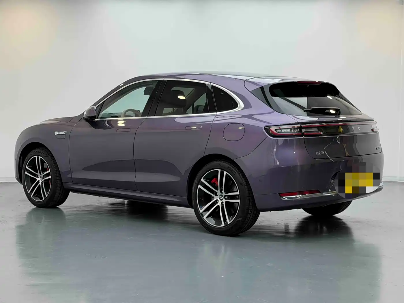 AITO Wenjie AITO M5 2025 Extended Range Ultra AWD фото 5