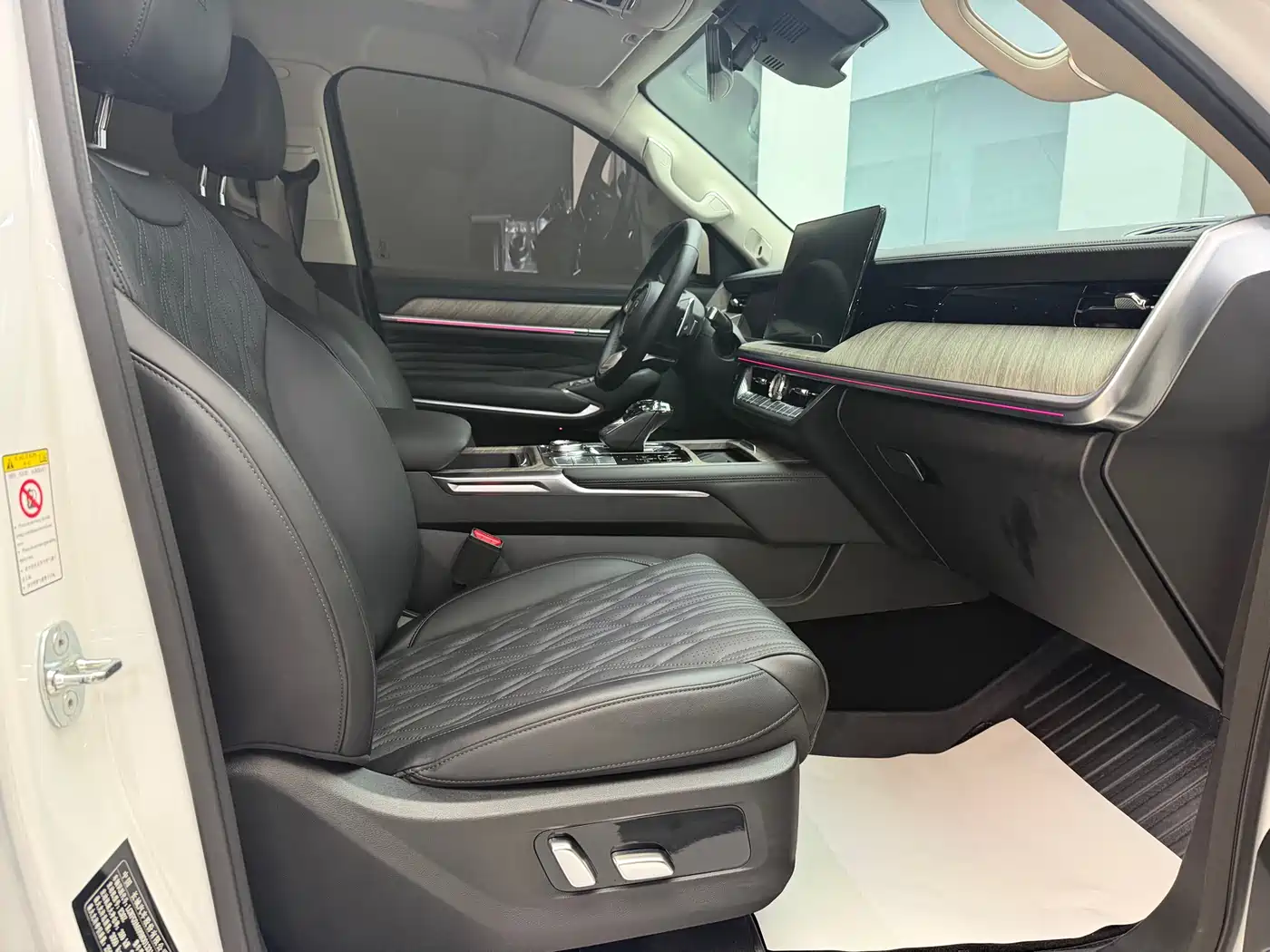 Tank 500 2022 3.0T Sport Edition Zaojing 7-Seater фото 5