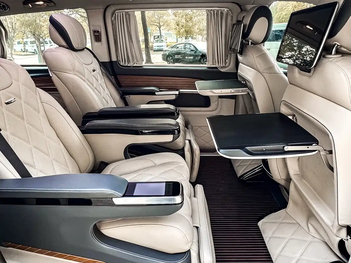 MERCEDES-BENZ V CLASS