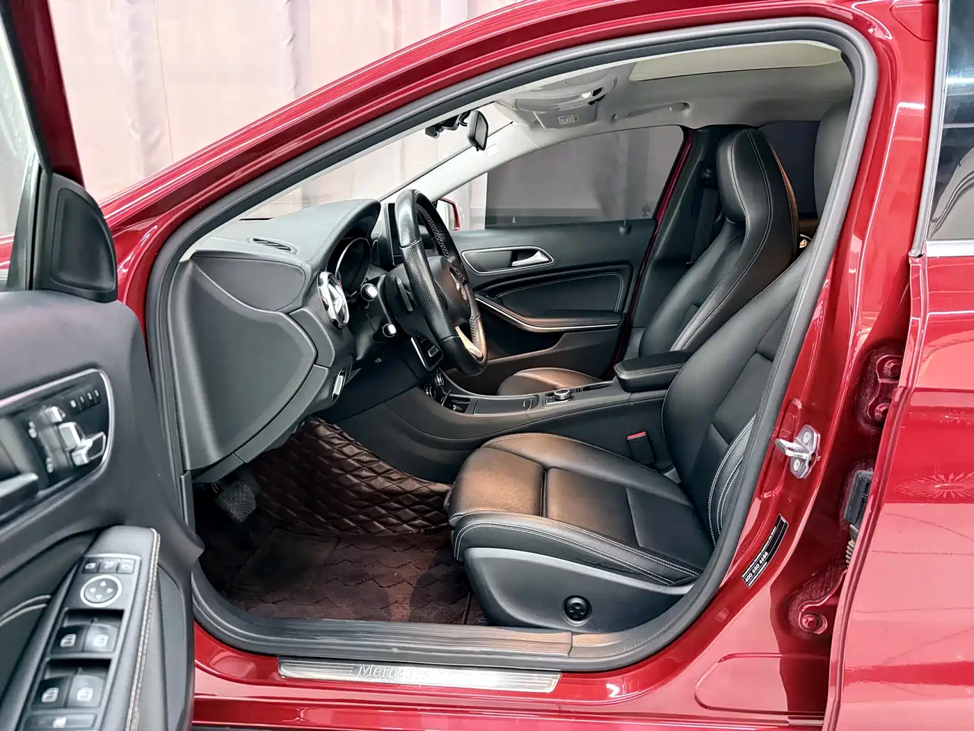 Mercedes-Benz GLA 2018 GLA 200 Fashion фото 9