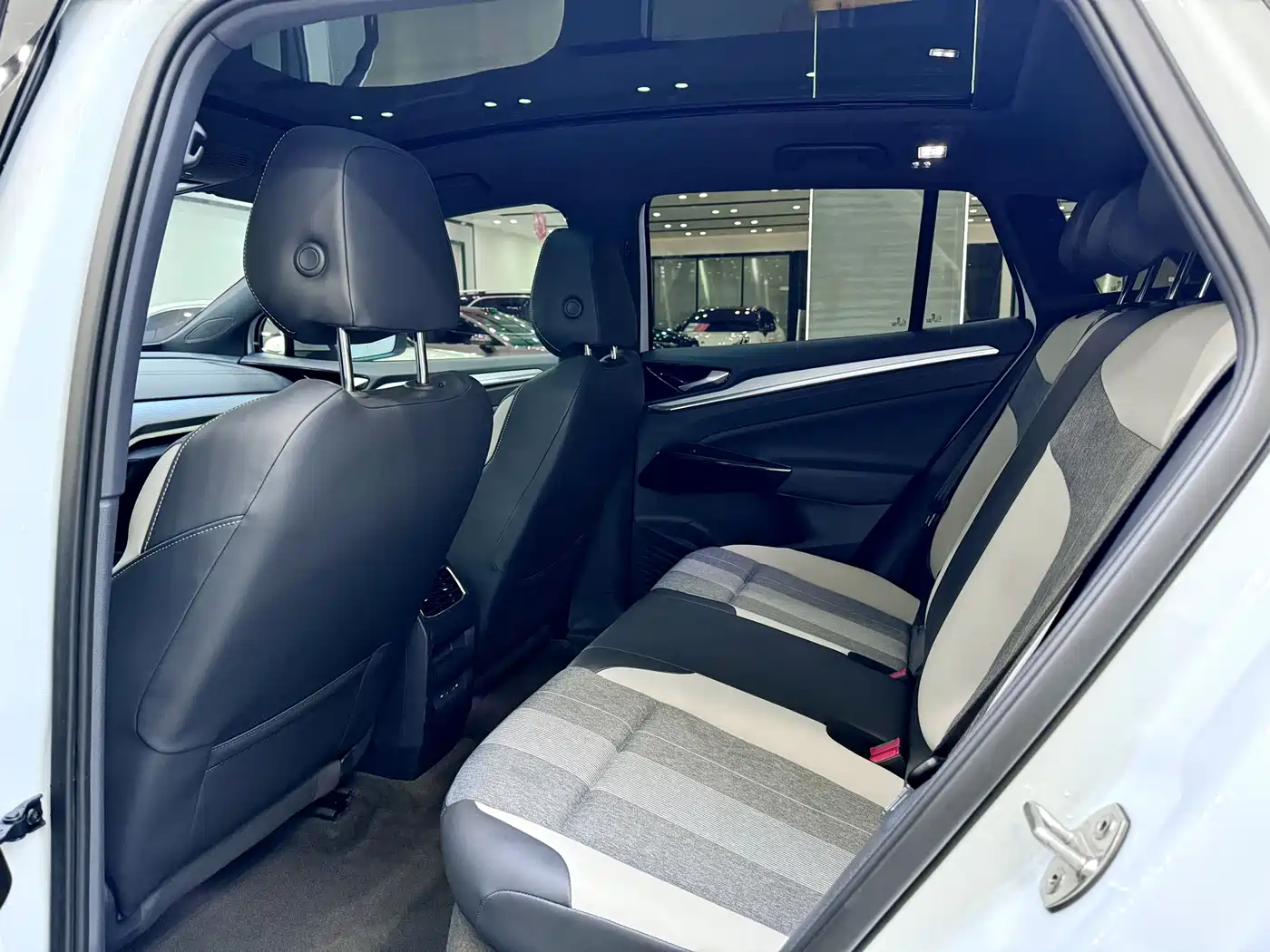 VOLKSWAGEN ID.4 CROZZ