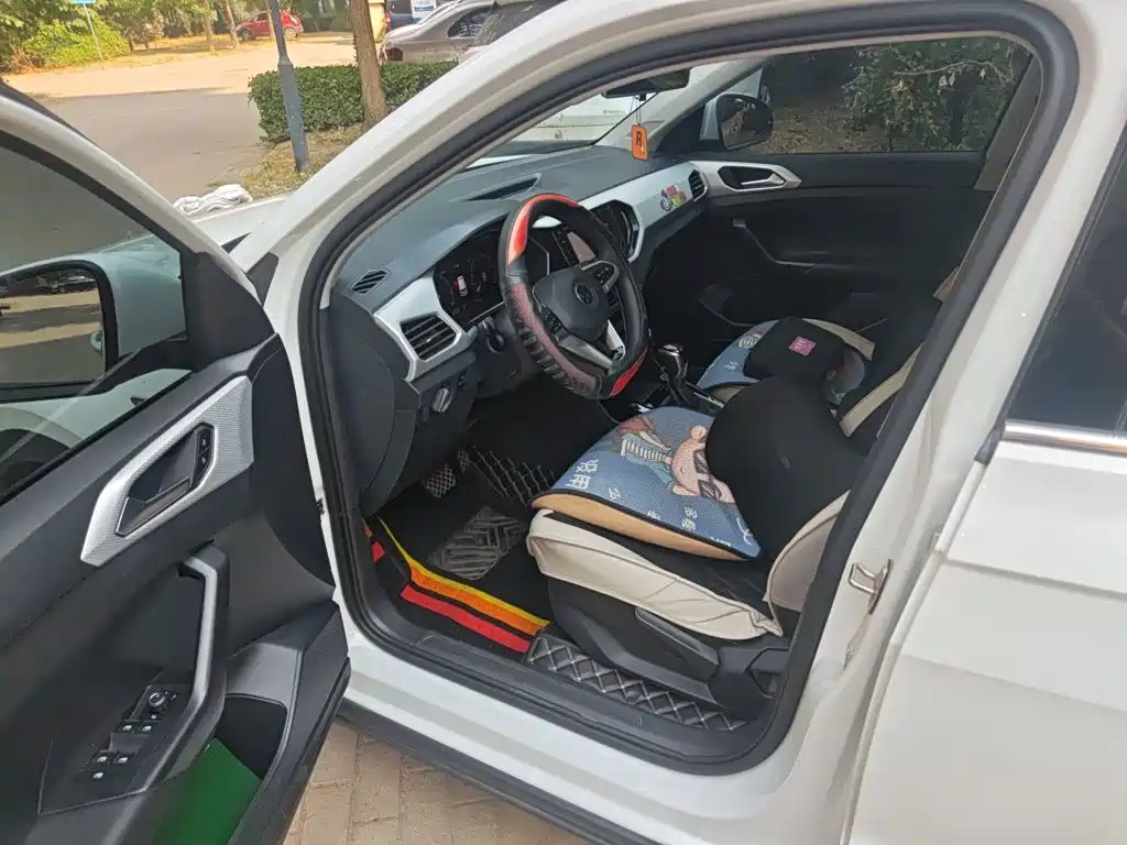 Volkswagen Tacqua 2022 2021 1.5L Automatic Smart Connect Edition