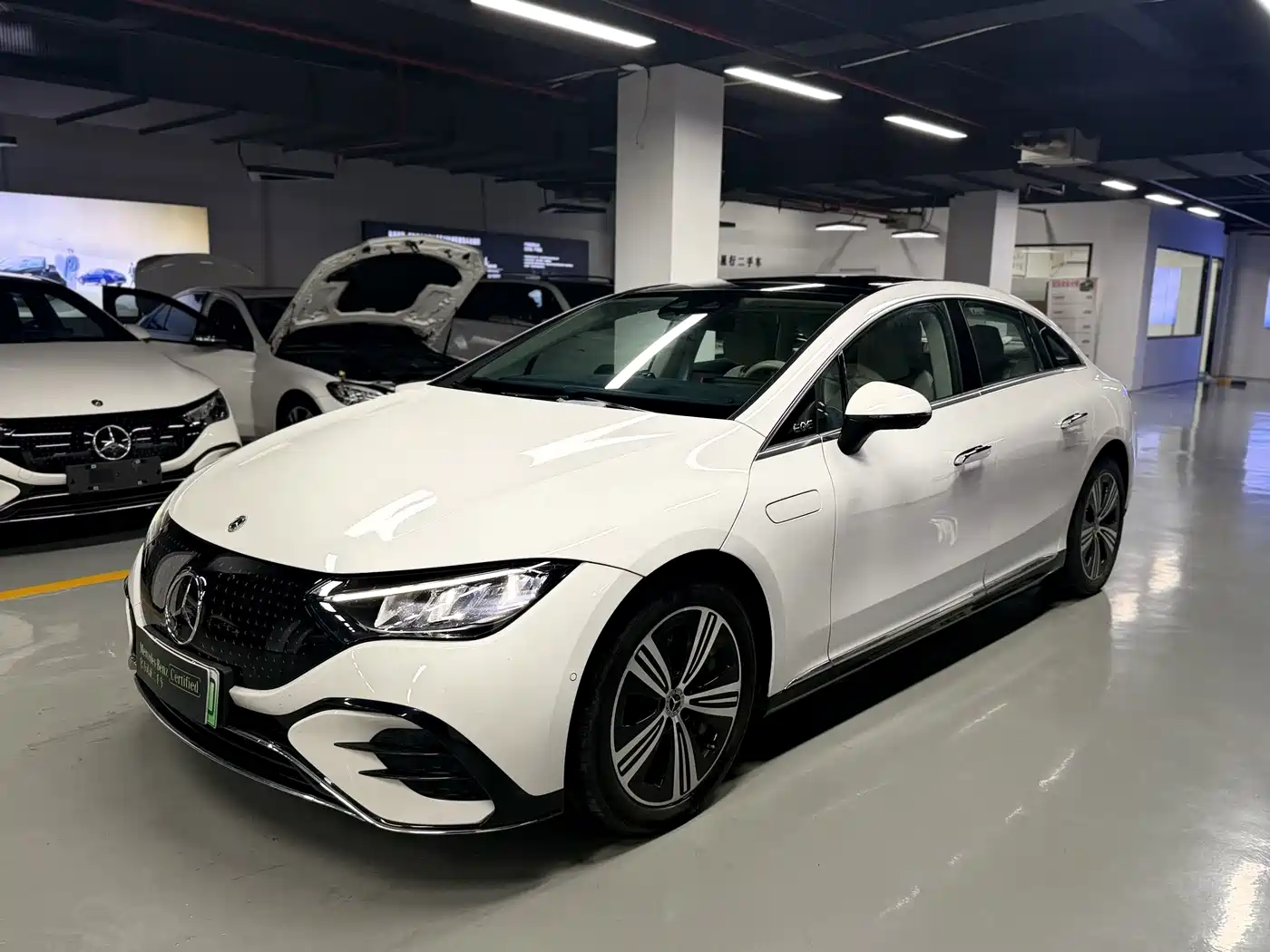 Mercedes-Benz EQE 2025 2025 Model 500 4MATIC Luxury Edition