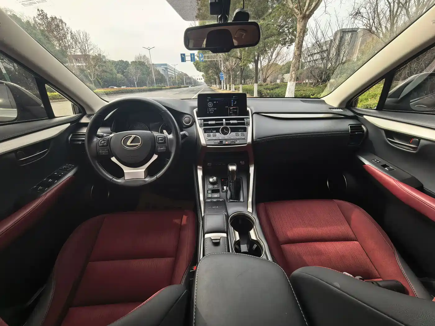 Lexus NX 2020 200 FWD Sharp Edition China VI фото 7