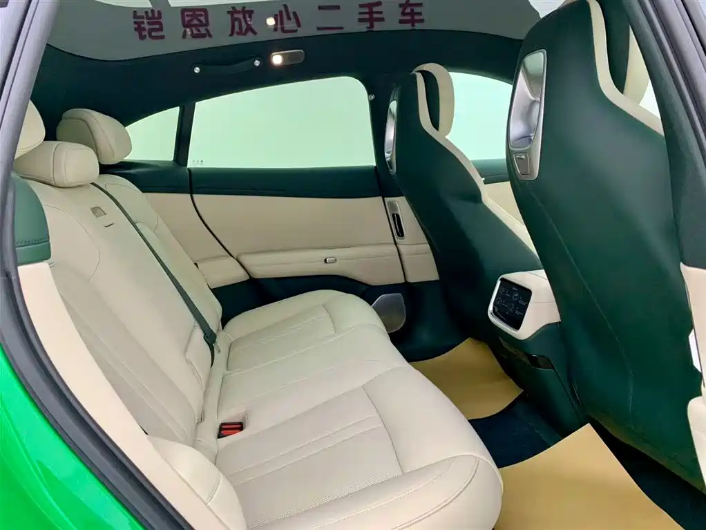 Xiaomi Auto Xiaomi YU7 2025 Extended Range AWD Pro фото 14