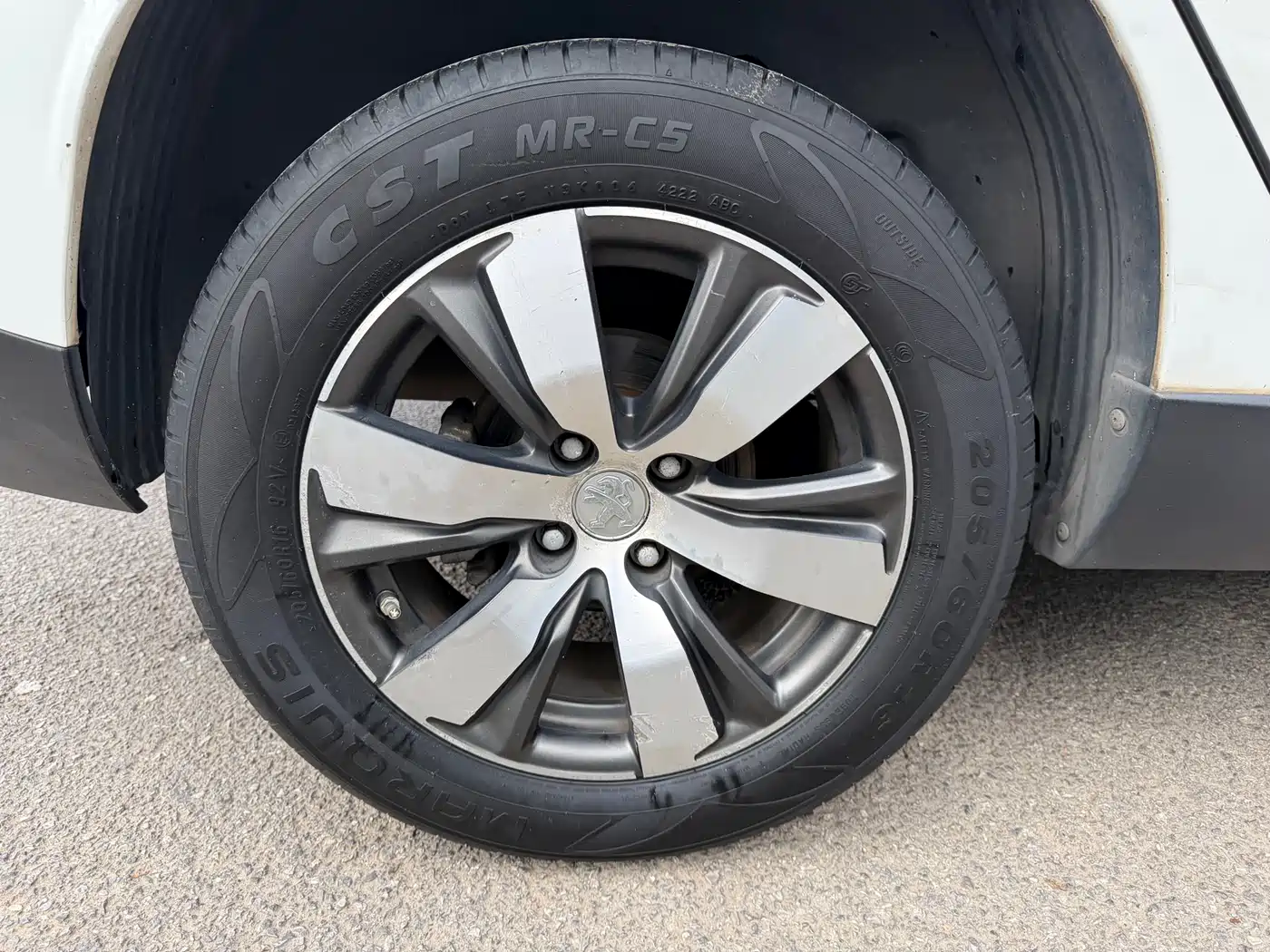 Peugeot 2008 2014 1.6L Automatic Navigation Edition фото 22