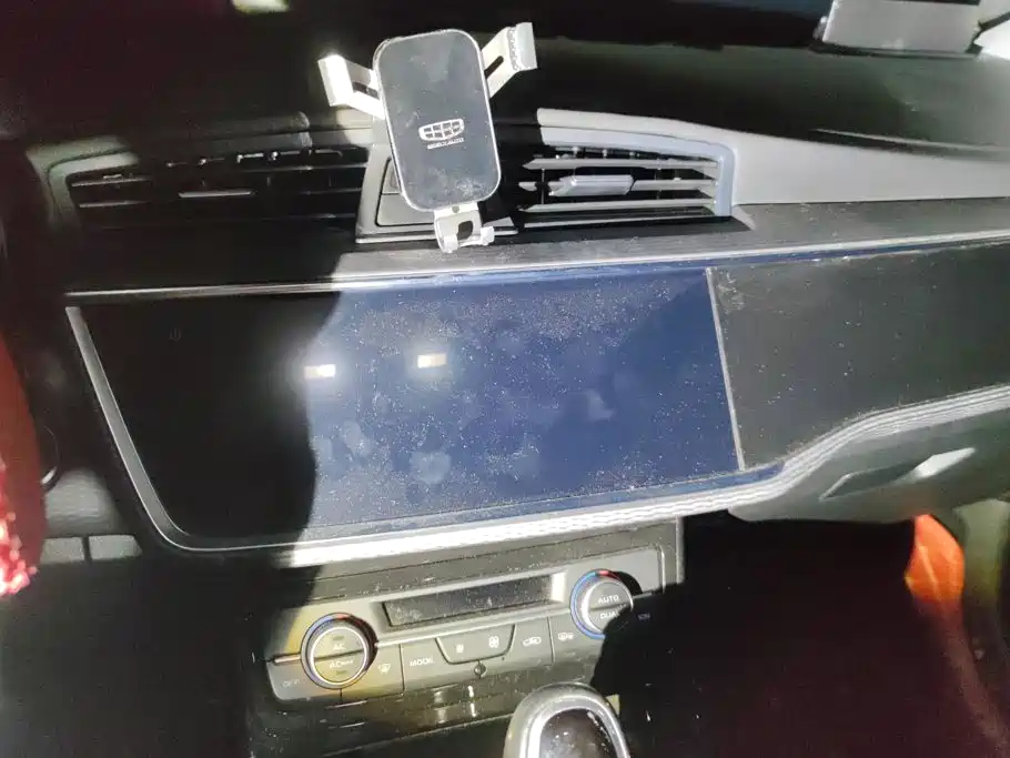 صورة 13 - Geely Emgrand GL