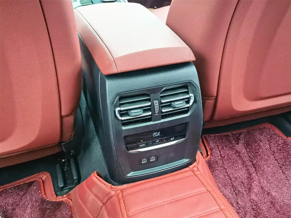 BMW 3 Series 2024 325Li M Sport Shadowline Package фото 37