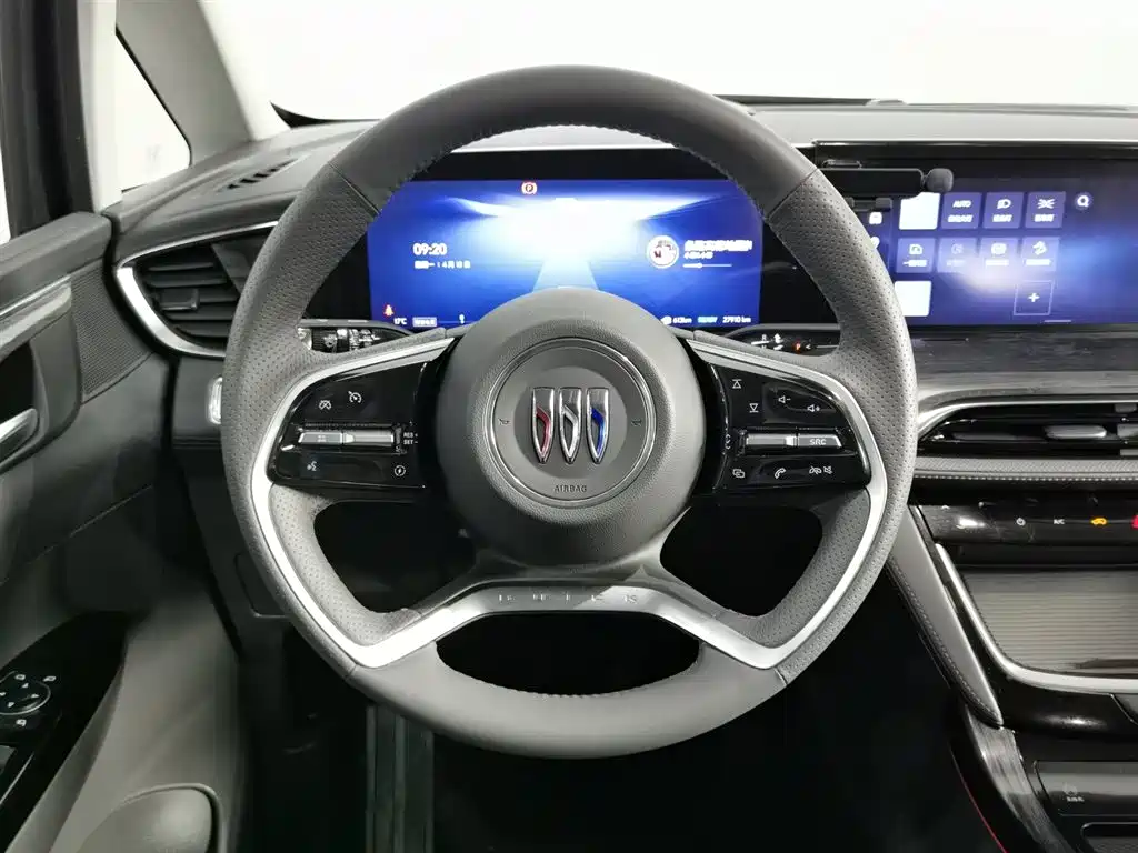 BUICK GL8 NEW ENERGY