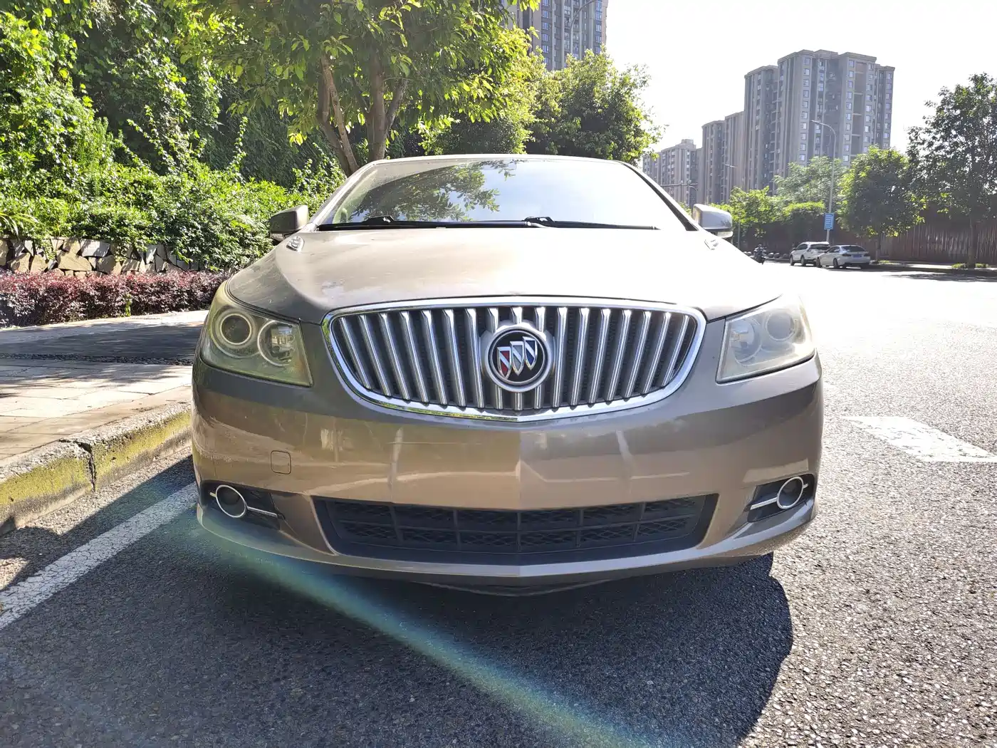 Photo 2 - Buick LaCrosse