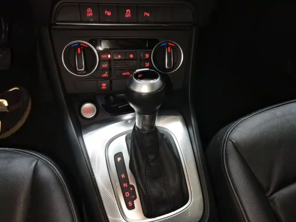 Audi Q3 2016 Model 30 TFSI Style фото 14