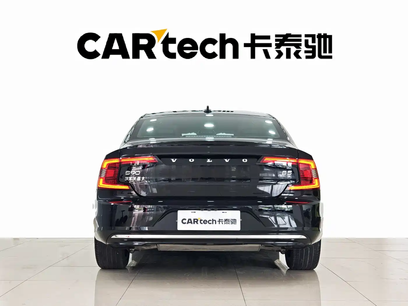 Volvo S90 2024 B5 Momentum Luxury Edition фото 5