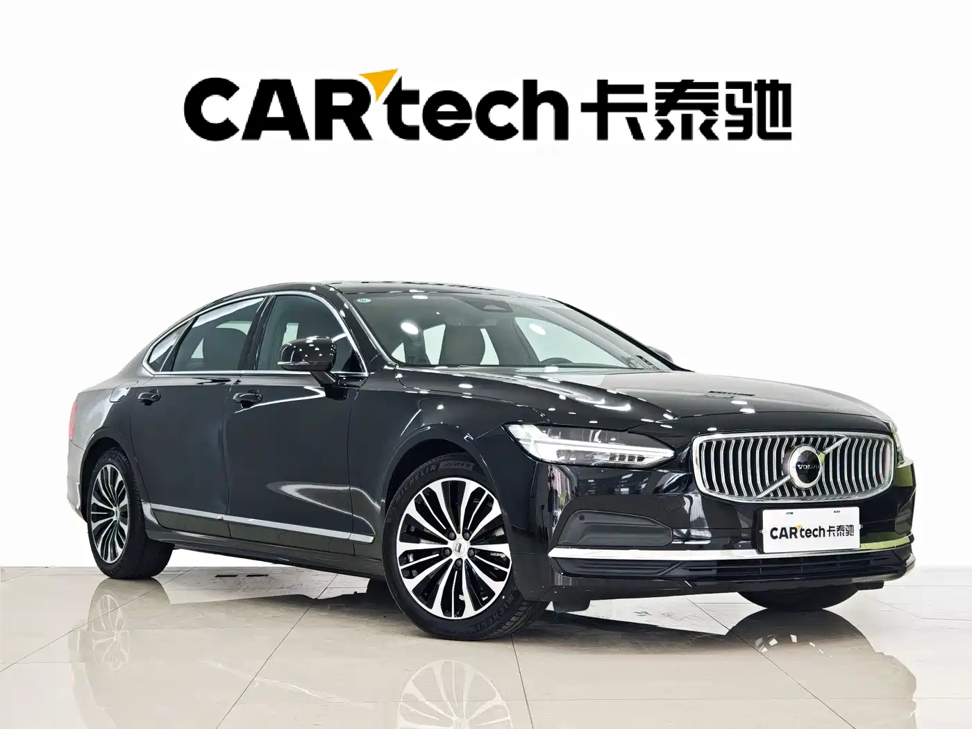 Volvo S90 2024 B5 Momentum Luxury Edition фото 3