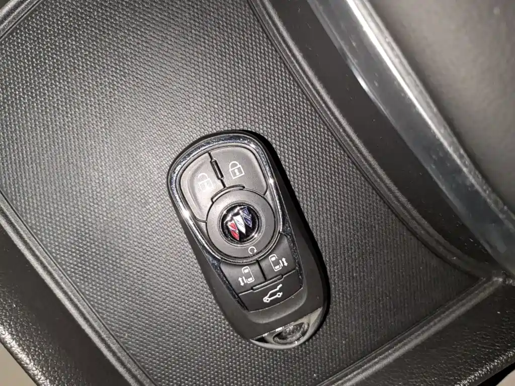 Фото 9 - Buick GL8
