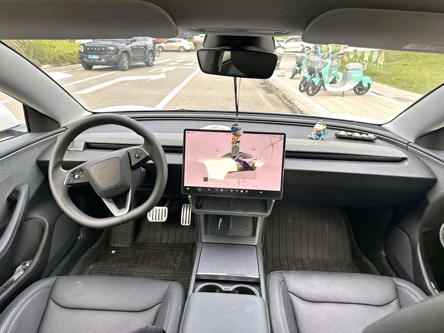 Фото 5 - Tesla Model 3