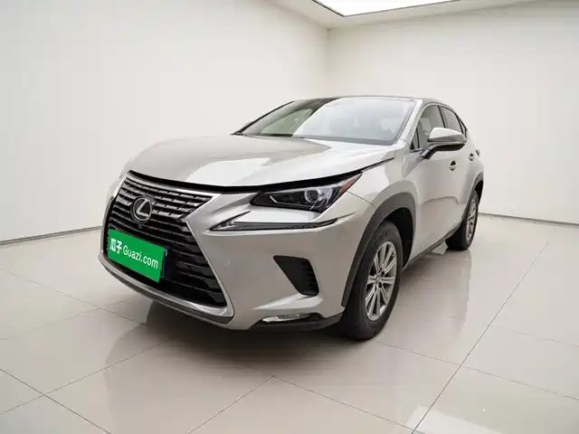 Lexus NX 2021
