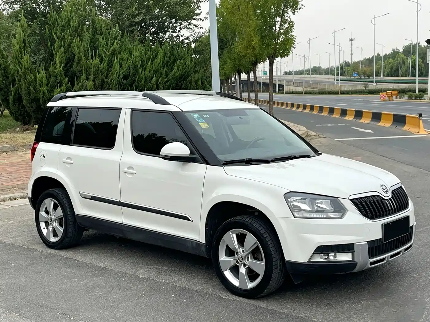 Škoda Yeti 2014 2014 1.4TSI DSG Polar