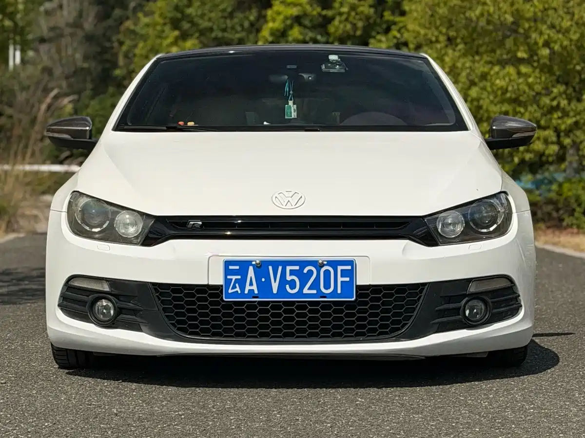 Photo 2 - Volkswagen Scirocco