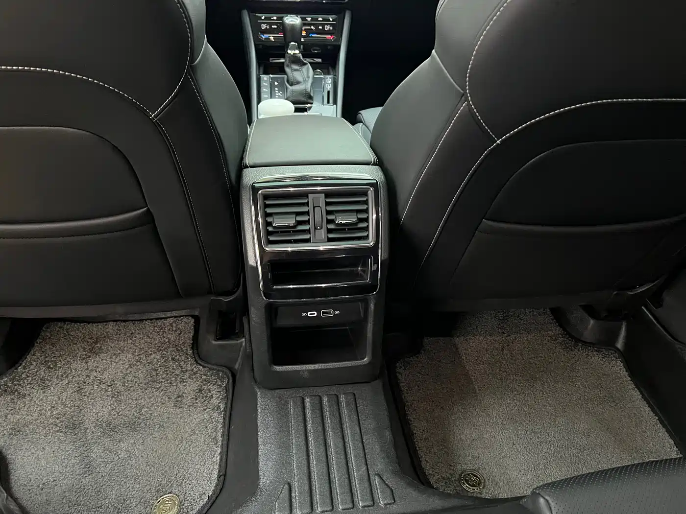Škoda Superb 2025 Model TSI280 DSG Premium Edition фото 17