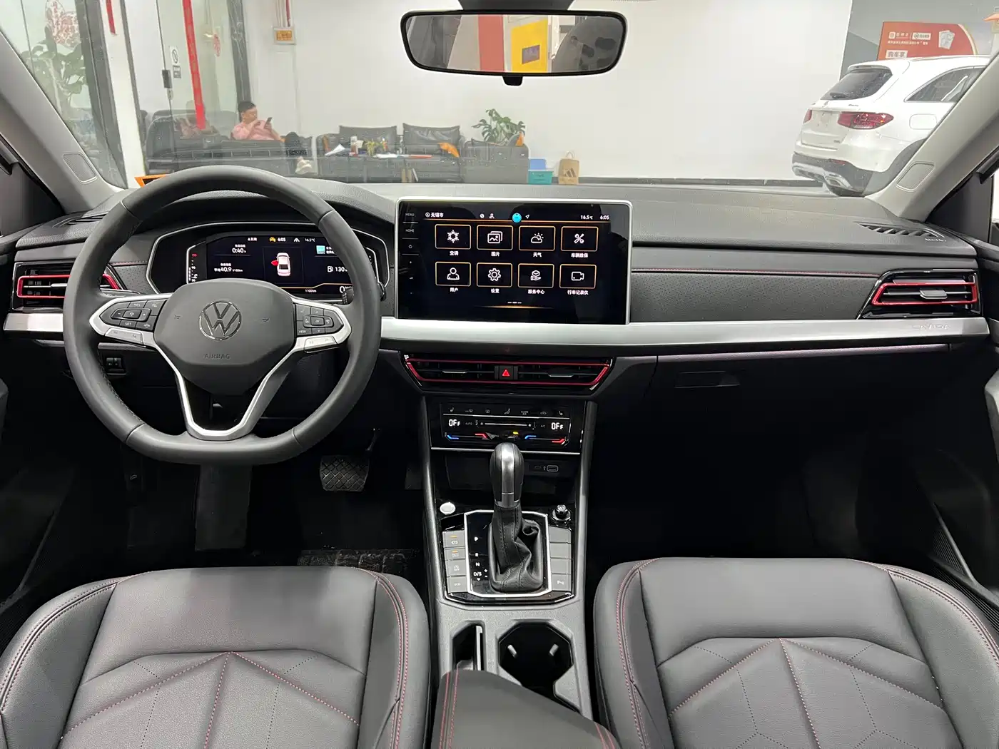 Volkswagen Lavida 2024 Model 300TSI DSG Starlight Leading Edition фото 9