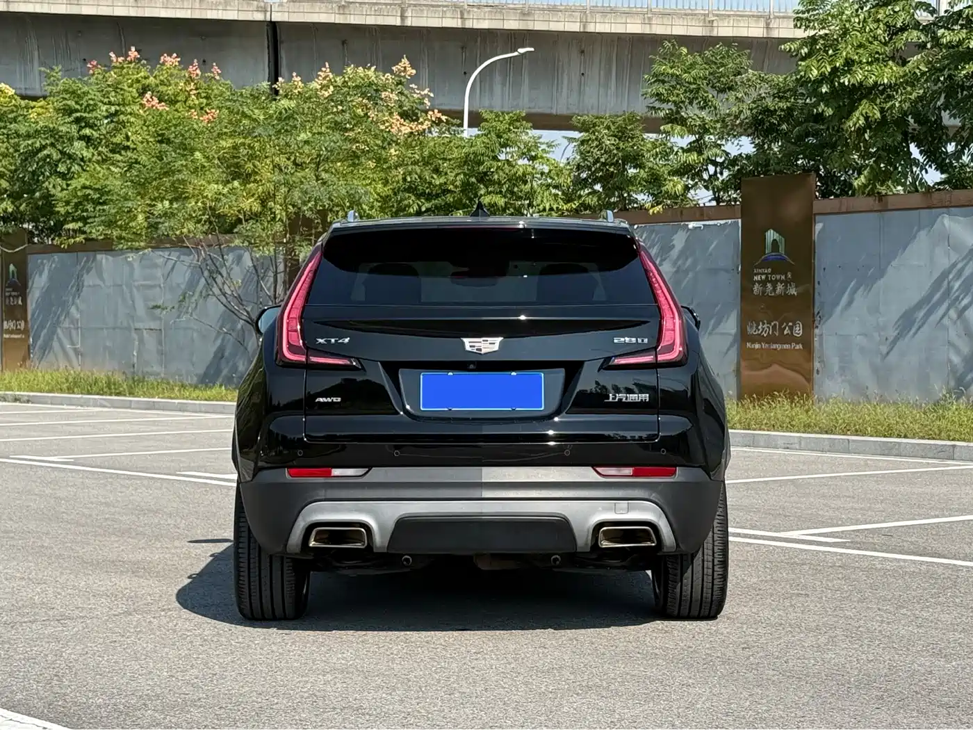 Cadillac XT4 2019 2018 28T AWD Platinum Edition