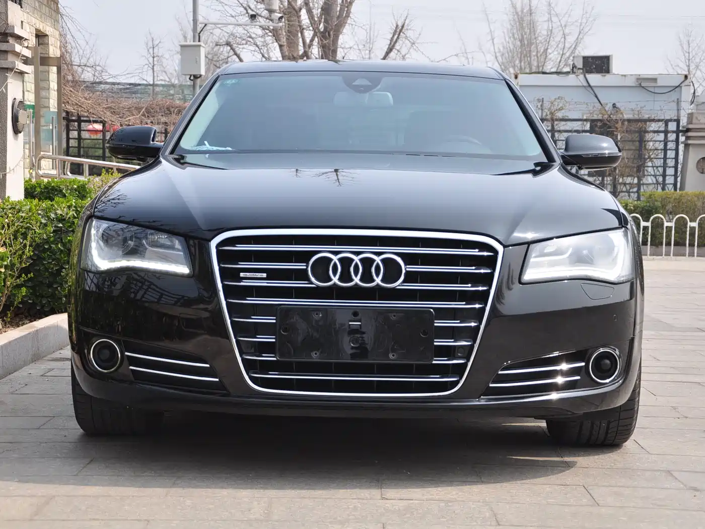 Audi A8 2011 A8L 3.0 TFSI quattro Premium (245kW) фото 2