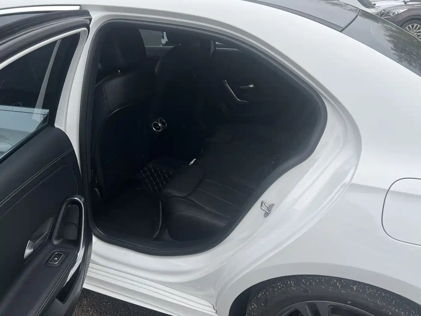 Фото 15 - Mercedes-Benz A-Class
