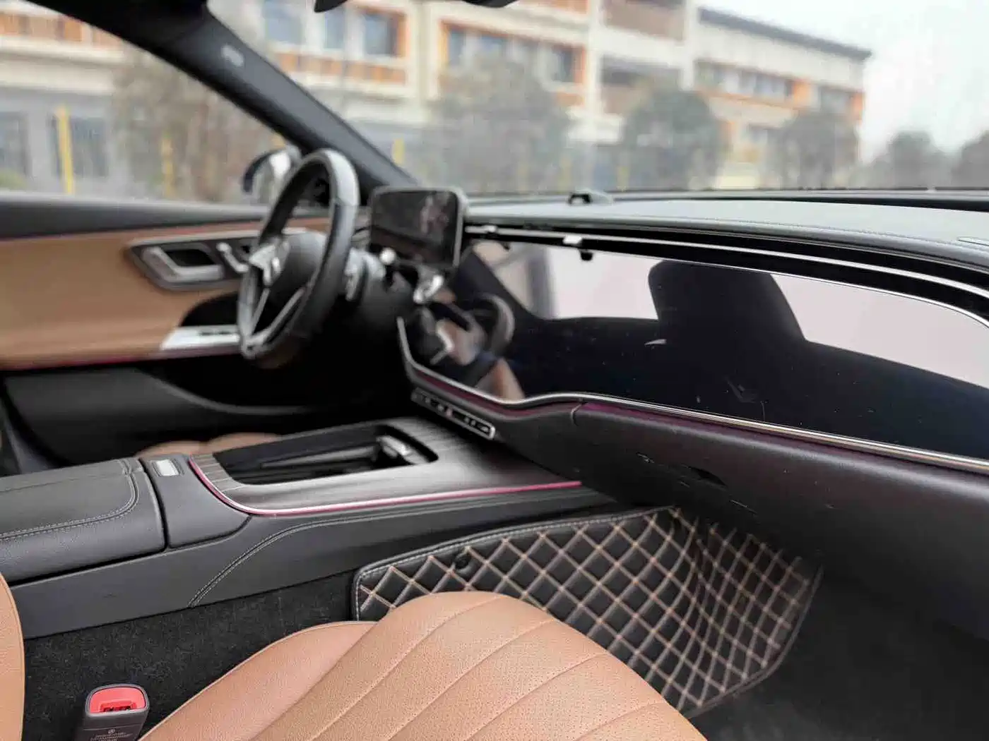 Mercedes-Benz E-Class 2024 Model E 300 L Luxury фото 14