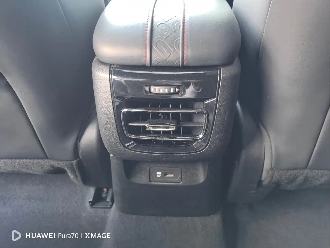 GAC Trumpchi Trumpchi Emkoo 2021 270T DCT J16 Edition фото 15