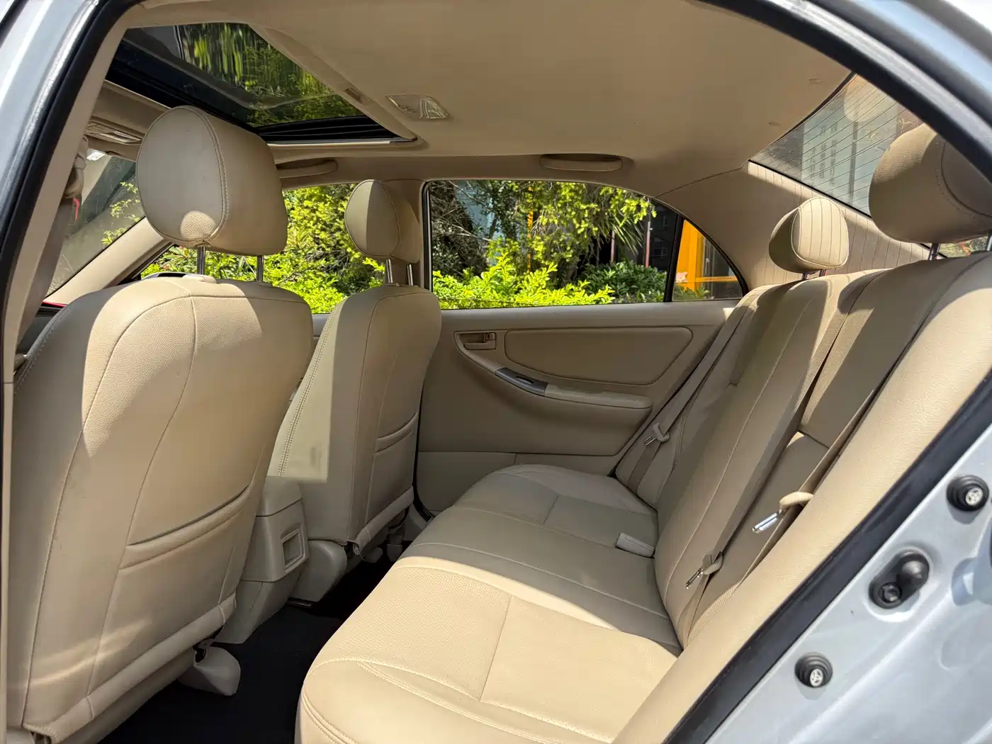 Toyota Corolla 2013 1.6L Automatic Excellence Edition фото 6