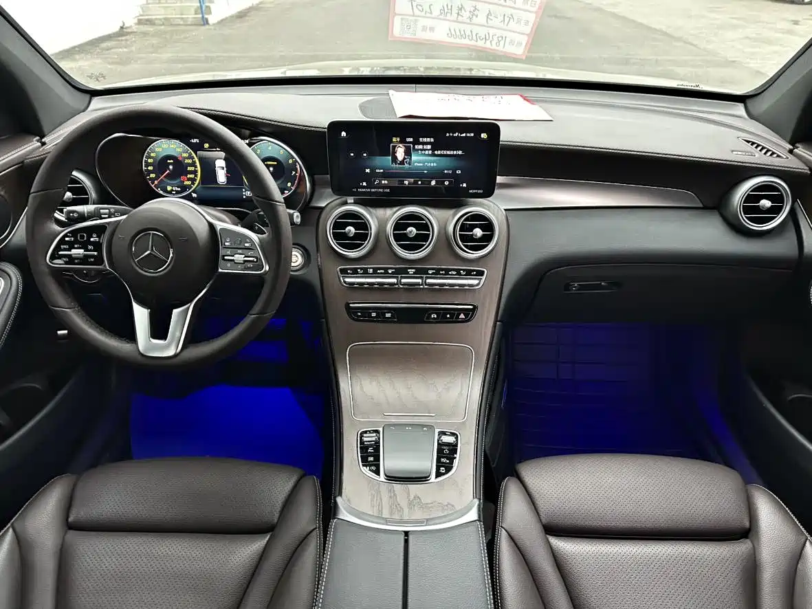 Mercedes-Benz GLC 2022 Facelift GLC 260 L 4MATIC Luxury Model фото 17