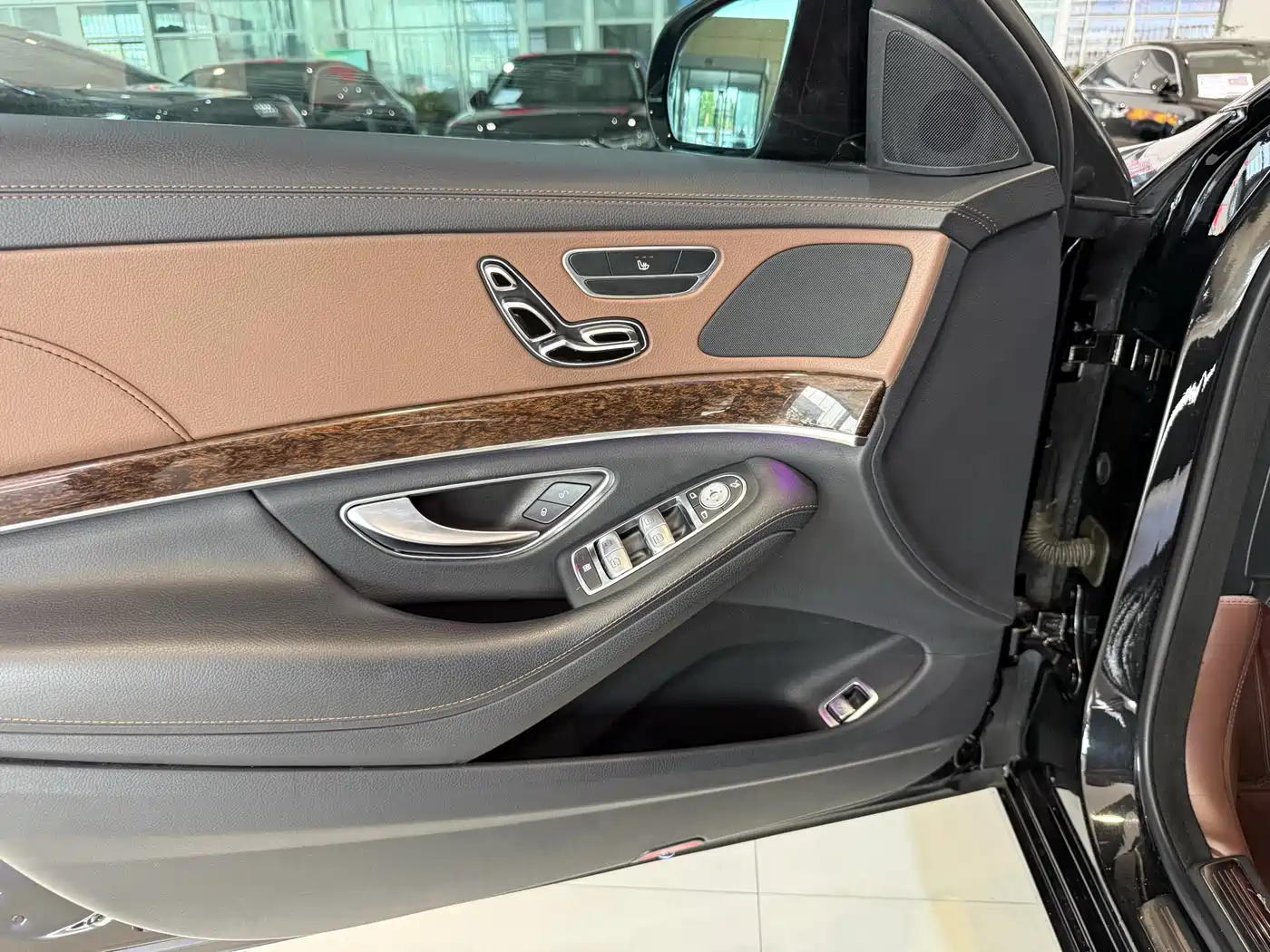 Mercedes-Benz S-Class 2019 S 320 L фото 11